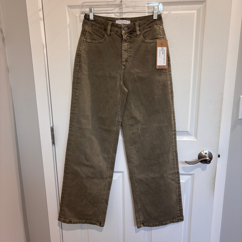 Billy T relaxed straight leg jeans